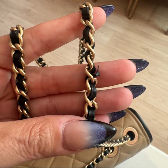 Chanel Graphic Flap Bag Quilted Calfskin Medium Black Beige Goldtone hardware - Picture 13 of 14